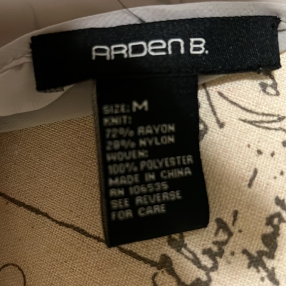 Grey top with a shear shoulders - Picture 5 of 5